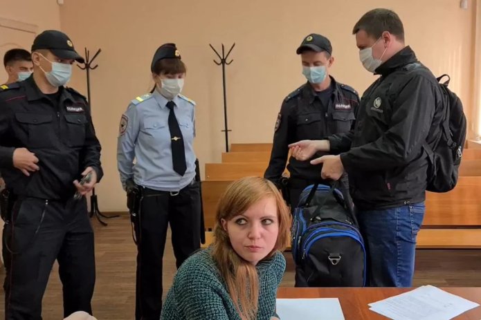 Дмитрий Цибуковский и Анастасия Сафонова / Фото: адвокат «Агоры» Андрей Лепехин